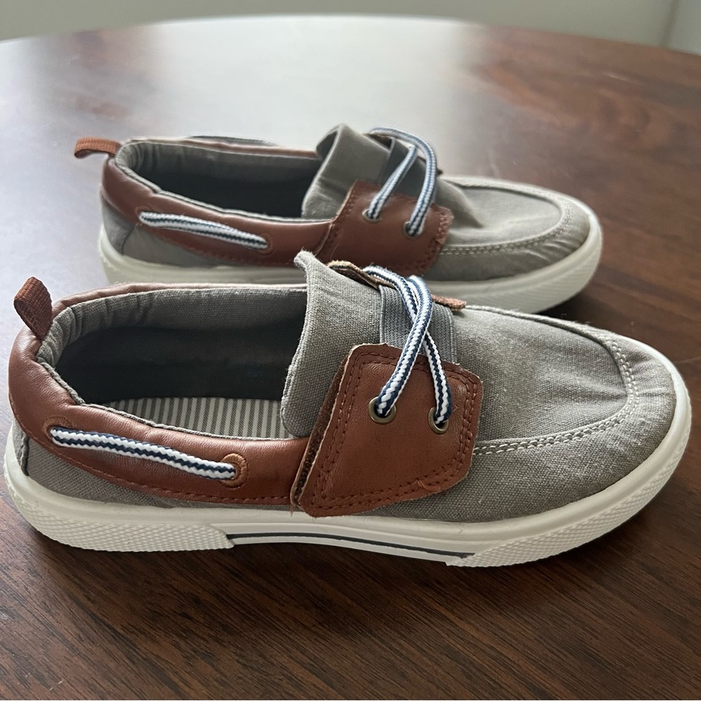 Boys size 2 shoe lot - Picture 6 of 7